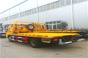 襄垣附近拖车救援搭电